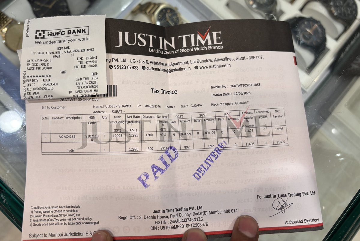 Kuldeep_s_98's tweet photo. @AXWatches @JustInTimeIndia I bought an AX watch from Just In Time on 12th June, and within 10 days the strap tore apart! What kind of cheap material is this? Totally disappointed. Waste of money. Never expected this from a reputed brand. #BadQuality #Fraud https://t.co/KgC8Iybius