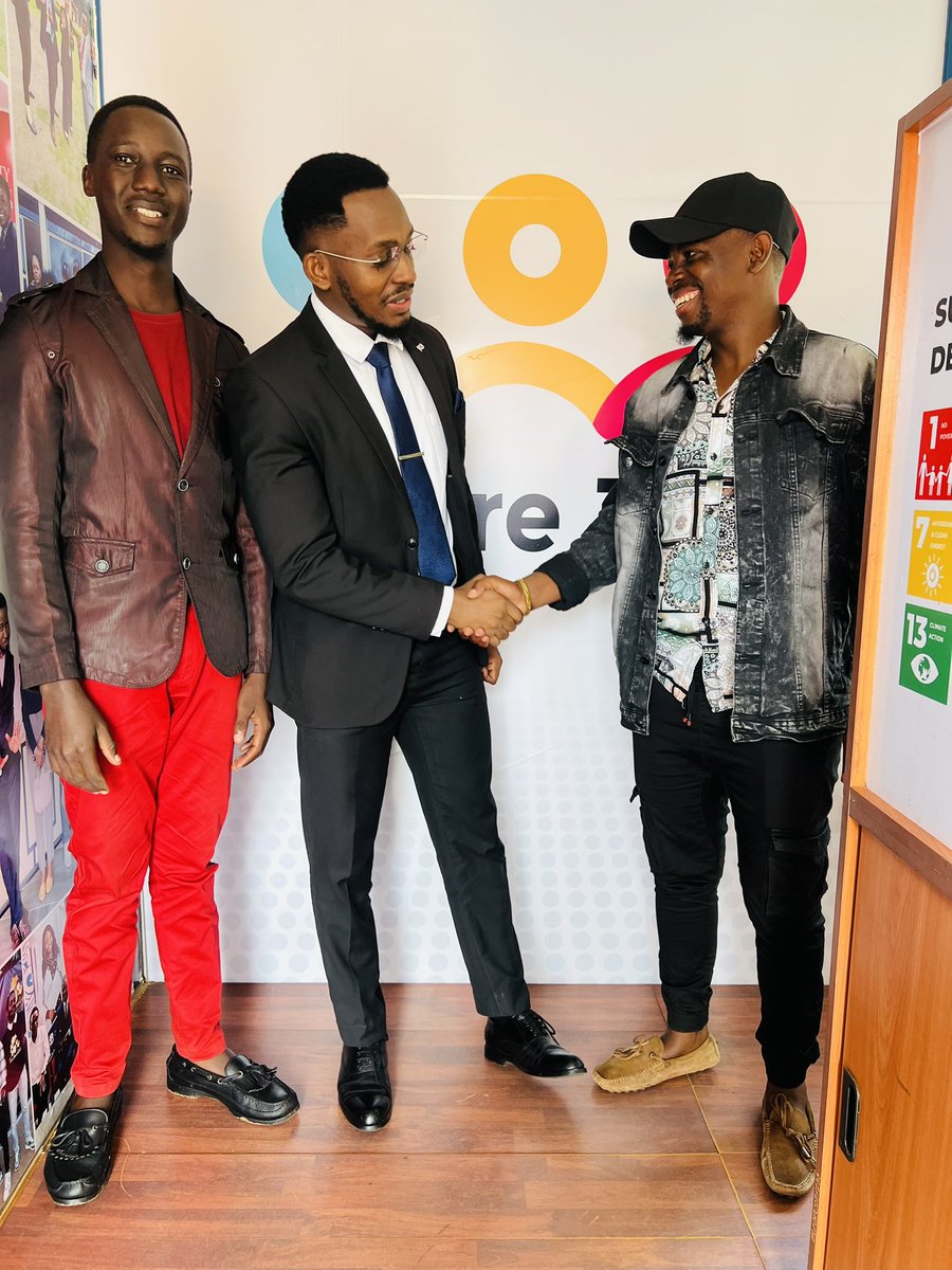 sharejoyug's tweet photo. Great progress for a cleaner Kampala! Our ED, Brian Muhumuza, met with dynamic Kawempe 1 youth leaders Imran Bunkedeko &amp; Chris Kobusheshe.

The BulungiBwansi Campaign is set for Kawempe.We discussed key local waste challenges &amp; youth-led solutions.
#CleanKampala #YouthLeadership https://t.co/nUT42fDx42