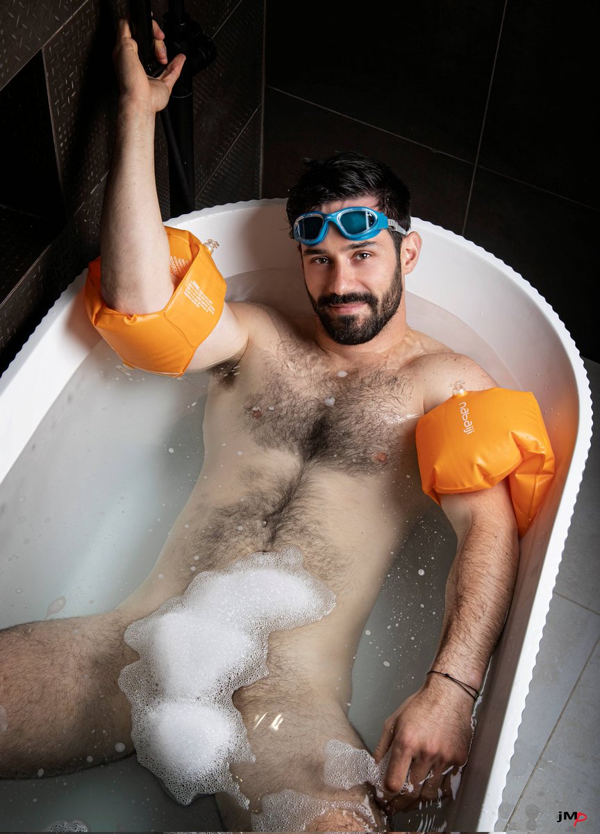 Anthony by jMp 🤿
#bath #armbands #hairy 
more on onlyfans
