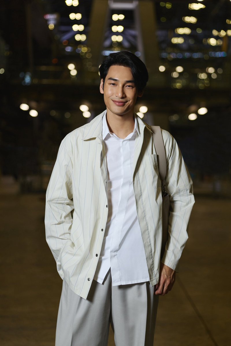 ELLEThailand's tweet photo. อาโป ณัฐวิญญ์ @Nnattawin1 เฮ้าส์แอมบาสซาเดอร์ของ @Dior ลัดฟ้าสู่กรุงปารีสเพื่อเข้าร่วมชมแฟชั่นโชว์ Dior Men's Summer 2026 ซึ่งเป็นโชว์คอลเล็กชั่นเดบิวต์ของ Jonathan Anderson ในวันที่ 27 มิถุนายนนี้ 

#ELLEThailand
#DiorSummer26
#MileApo #aponattawin 
#MileApoflytoDiorSummer26 https://t.co/5Ip6ltKKpu