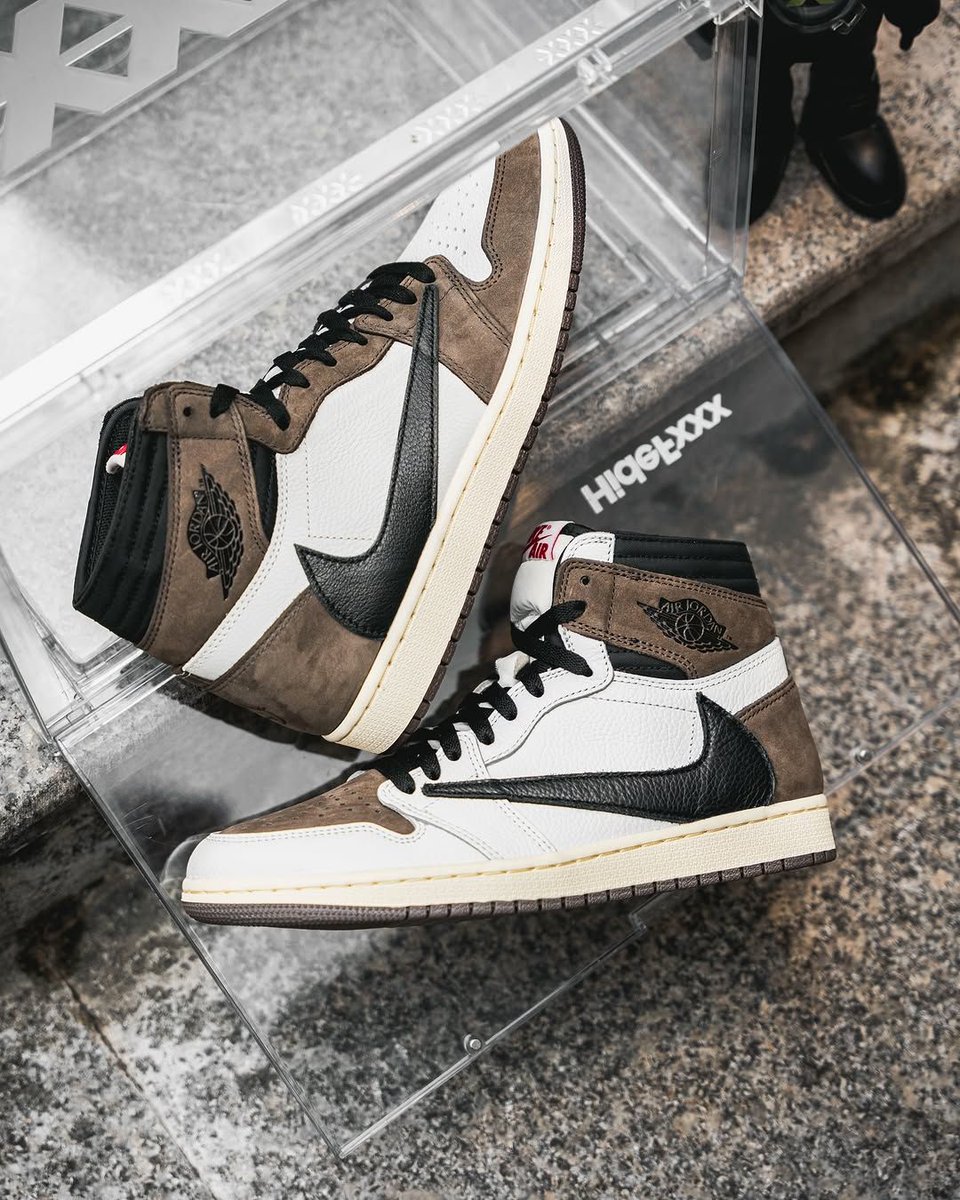 JustFreshKicks's tweet photo. Travis Scott x Air Jordan 1 High OG “Reverse Mocha” ☕️ https://t.co/IFahbvsisk