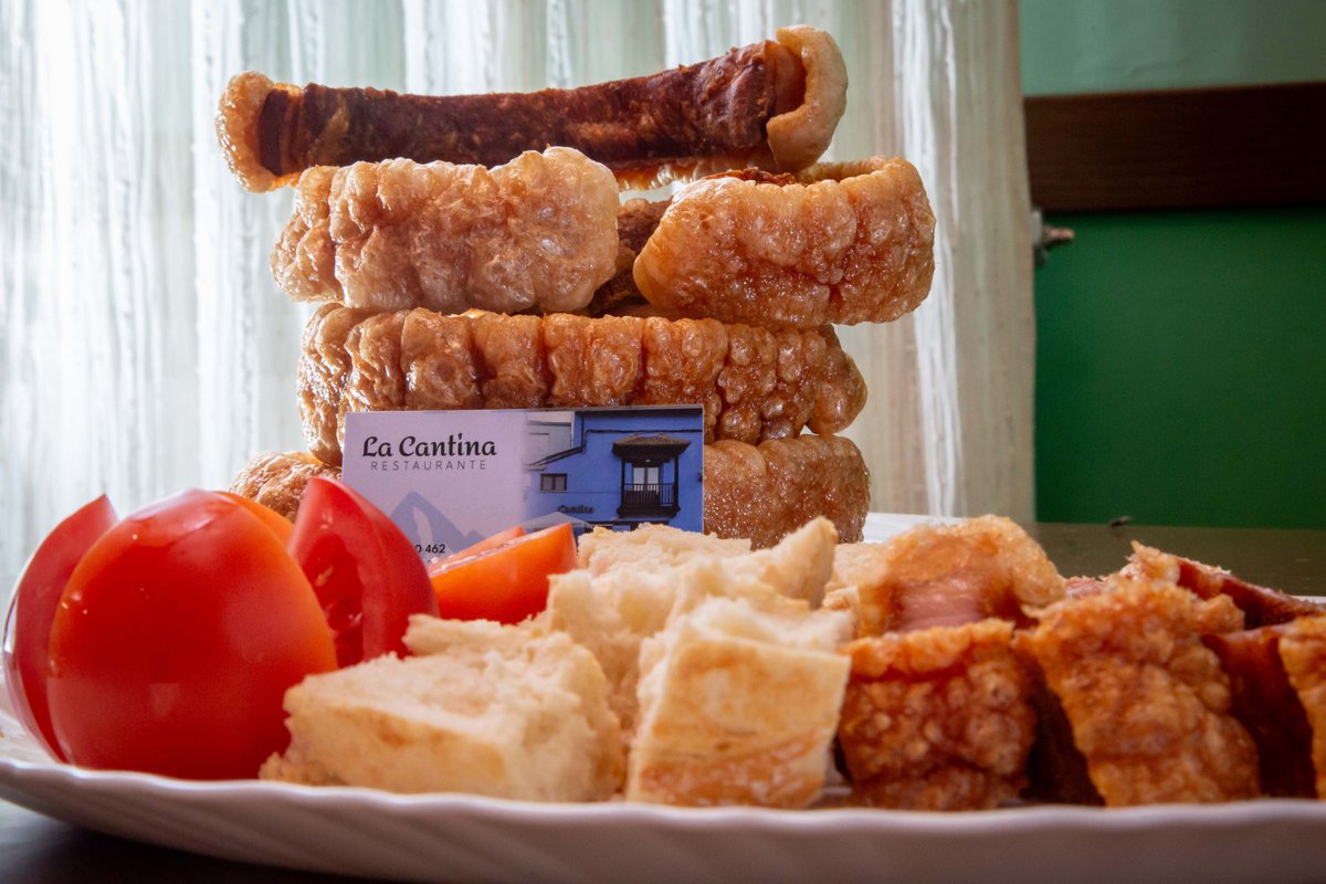 ¿Recuerdas el primer <a href="/TorreznodeSoria/">Torrezno de Soria</a>  que probaste?
Yo sí.
Fue en Cueva de Ágreda, a los pies del Moncayo.
Y lloré un poco de la emoción.
¿Y tú? 👇
#TorreznoDeSoria #RutaDelTorrezno #GastroLovers #FoodieSpain #SaborDeSoria #TurismoGastronómico #CrujientePerfecto