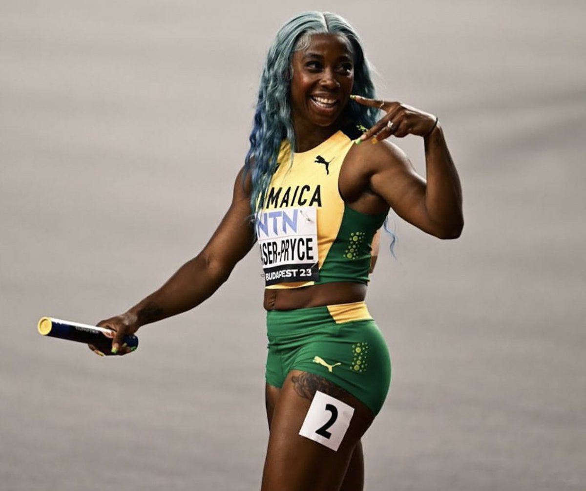 theeleolondonn's tweet photo. in honor of mother retiring, here is the best of shelly-ann fraser-pryce: a thread. https://t.co/nyx1xJEbvZ