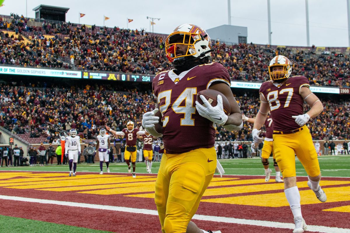 NigelNewkirk2's tweet image. Blessed to receive an offer from the University of Minnesota #AGTG @bsa28_ @Andrew_Ivins @adamgorney @samspiegs @RustyMansell_ @JeremyO_Johnson @ChadSimmons_
@thelegendcoachj