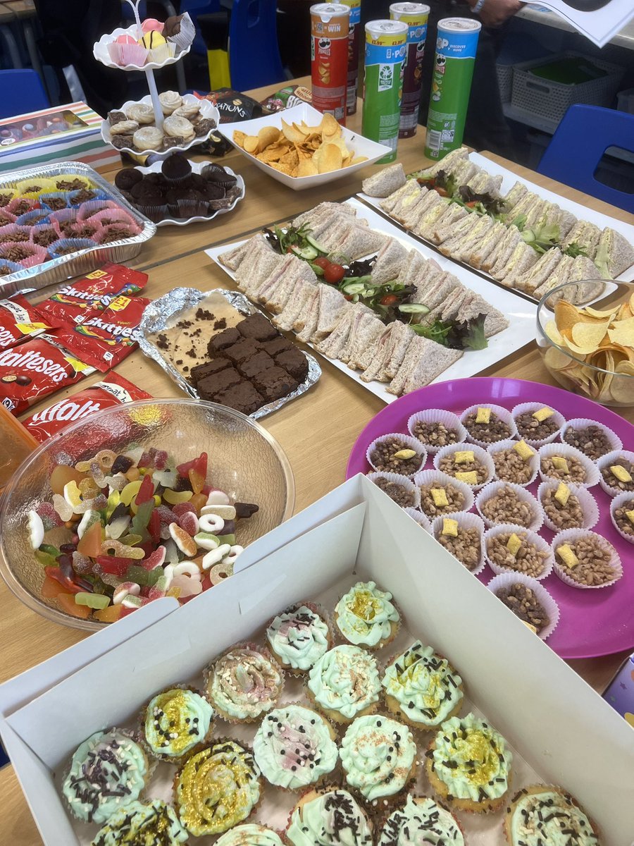 Yesterday P7 were treated to a McFlurry &amp; today I was surprised with a buffet! I can’t believe this brilliant bunch, planned, organised and set up this delicious snack table! Thanks to the families who made this happen! We had a lovely day of snacking and chatting! <a href="/ThornliePS/">Thornlie</a> 💛