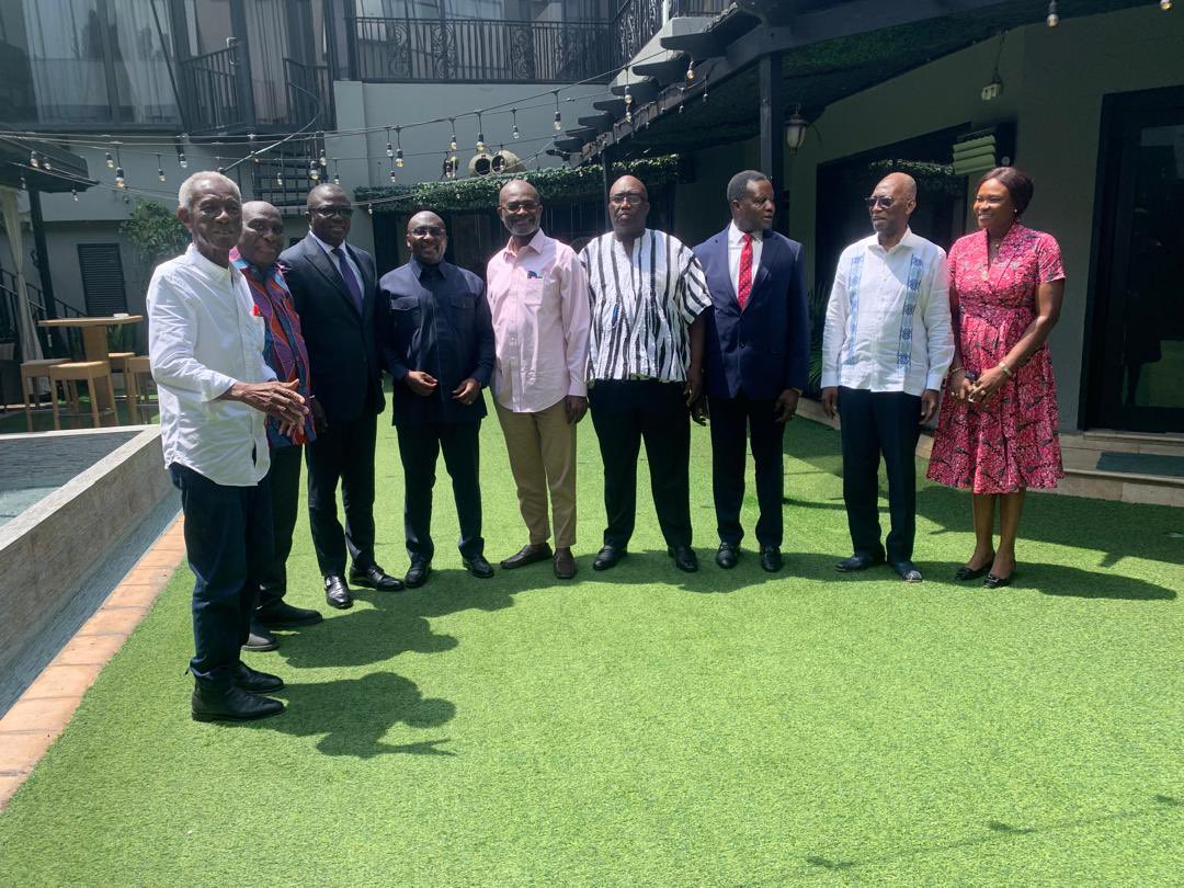 _kwamps's tweet photo. They may be competitors, but today they stand as one family. All aspirants, one goal, to build a stronger NPP and deliver for Ghana 🇬🇭.
Unity over division. Party before self. Elephant always wins when we stand together.
🔵⚪🔴🐘 #NPPUnity #2028Victory #StrongerTogether https://t.co/MqW9y0MIkW