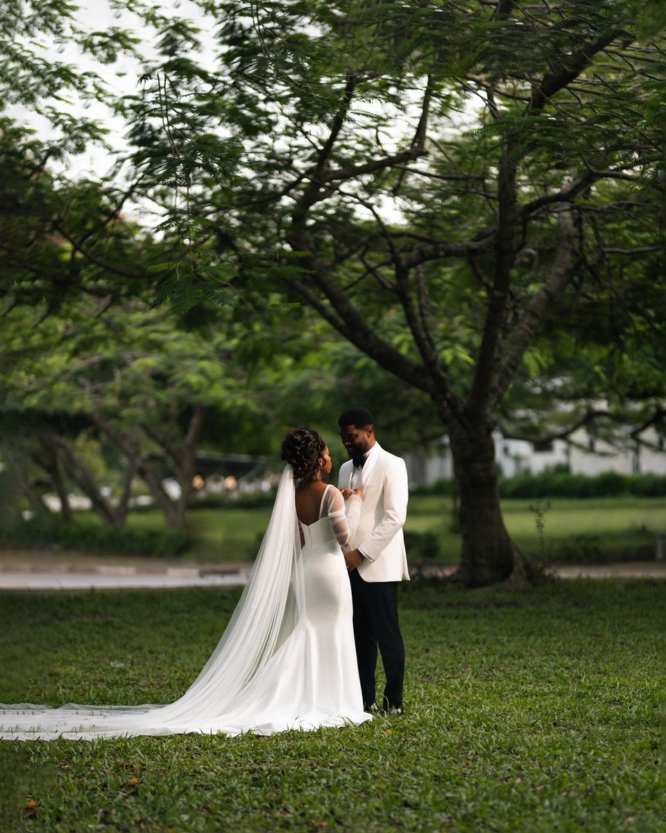 RyanOniFOTO's tweet image. Faika and Dare’s 10th Year Anniversary Portraits.
We went back to Covenant University where they first met, to photograph these peaceful images.