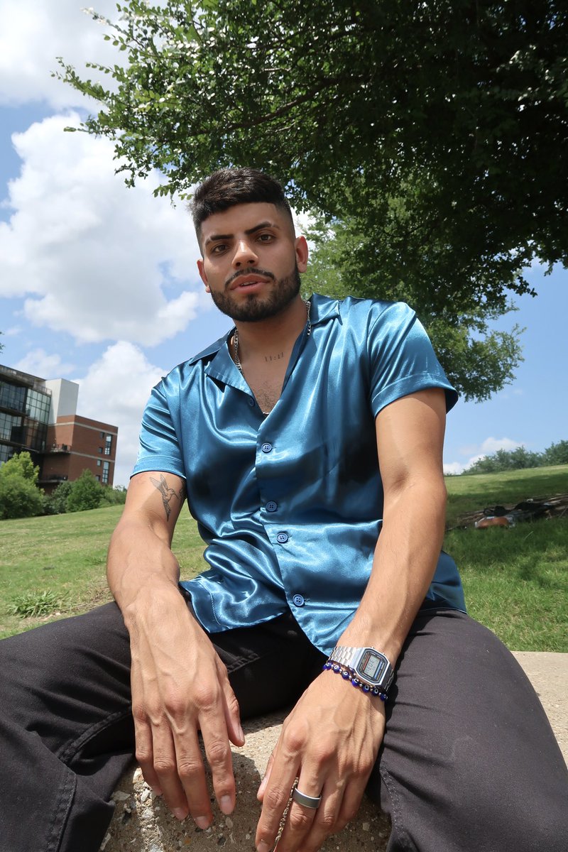 EnyeApparel's tweet photo. Whether you’re posted at golden hour or stepping into the night, this one does all the talking.

The Teal Satin Shirt with four way stretch coming Monday, June 30th #EnyeApparel #UNRESTRICTED 

https://t.co/jIznX1DKy3 https://t.co/qEqK1AIfGk