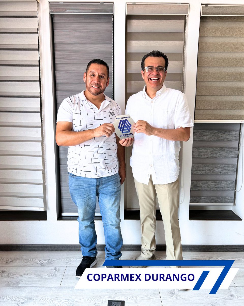 CoparmexD's tweet photo. 🏅 En #EnlaceEmpresarial reconocimos a RAMAR DECORACIONES, empresa COPARMEX con 8 años de trayectoria en la decoración de interiores y exteriores
Entregamos su placa COPARMEX, símbolo de compromiso con la formalidad y el desarrollo empresarial 💼
#COPARMEXDurango https://t.co/49yXwHyMQ7