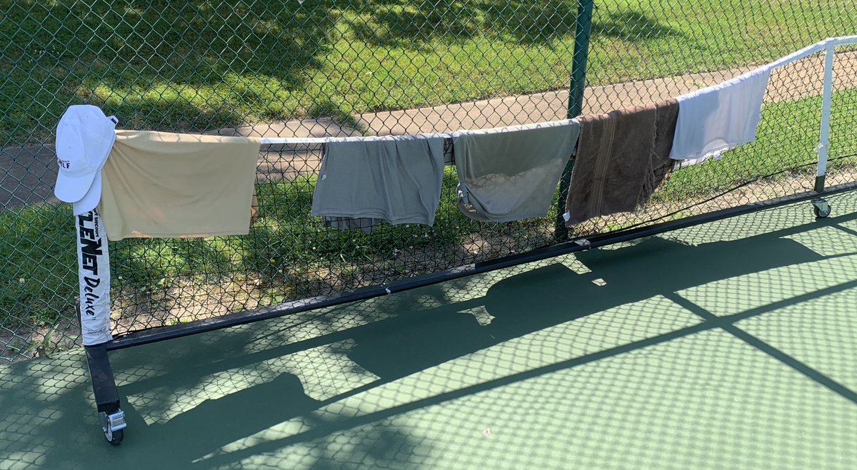 Desmet Jesuit Tennis (@desmettennis) on Twitter photo An hour of tennis creates a lot of laundry these days. Totally worth it!
<a href="/DeSmetJesuitHS/">De Smet Jesuit High School</a> An hour of tennis creates a lot of laundry these days. Totally worth it!
<a href="/DeSmetJesuitHS/">De Smet Jesuit High School</a>