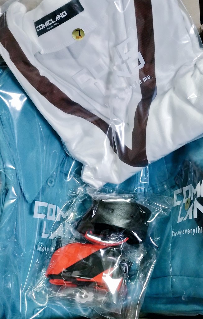 最終回の余韻浸りたくて開けちゃった！！
最終回放送日に届いたのは運命…？
コミランさんありがとうございます流石のクオリティです大事に使います！！！！！！！！