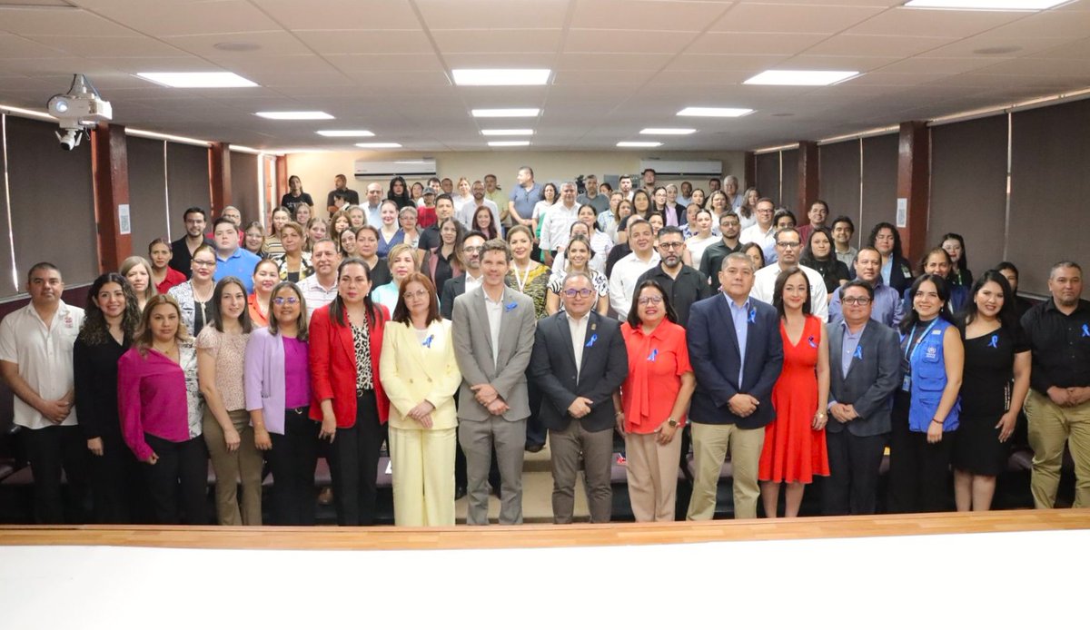 Firmamos un acuerdo con la <a href="/UADEOoficial/">UAdeO Oficial</a> para establecer la 9ª Cátedra Sergio Vieira de Mello en México, impulsando investigación, docencia y apoyo jurídico y psicosocial a personas desplazadas internas, refugiadas, solicitantes de asilo y apátridas en Sinaloa.