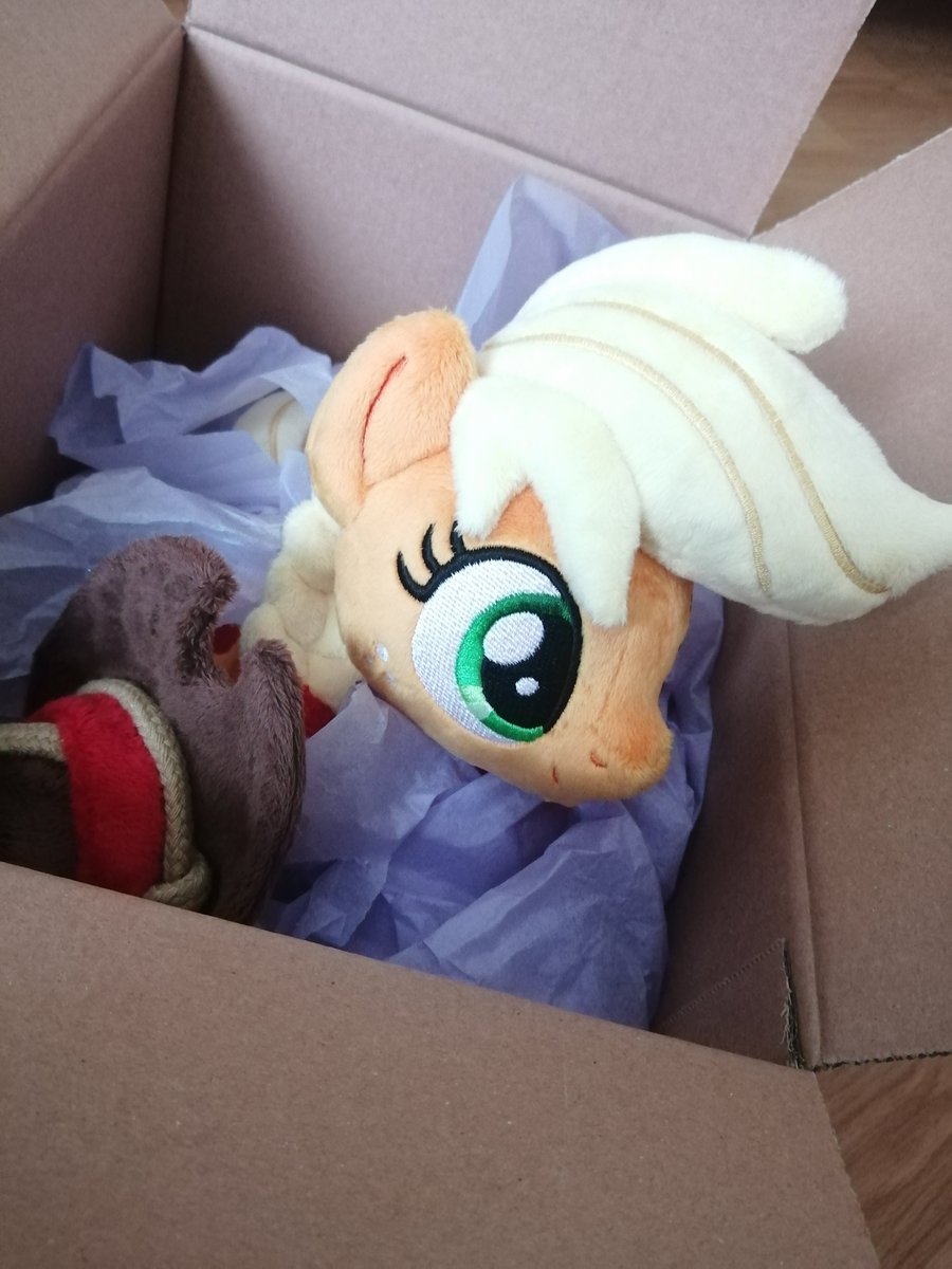 MLP Wooden Style tweet media