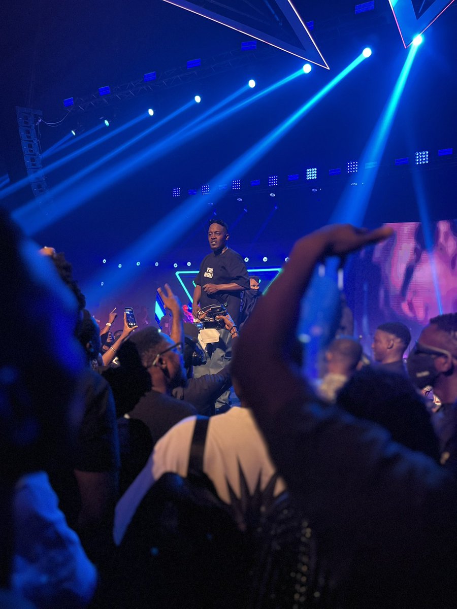 FrontSpace Throb tweet media