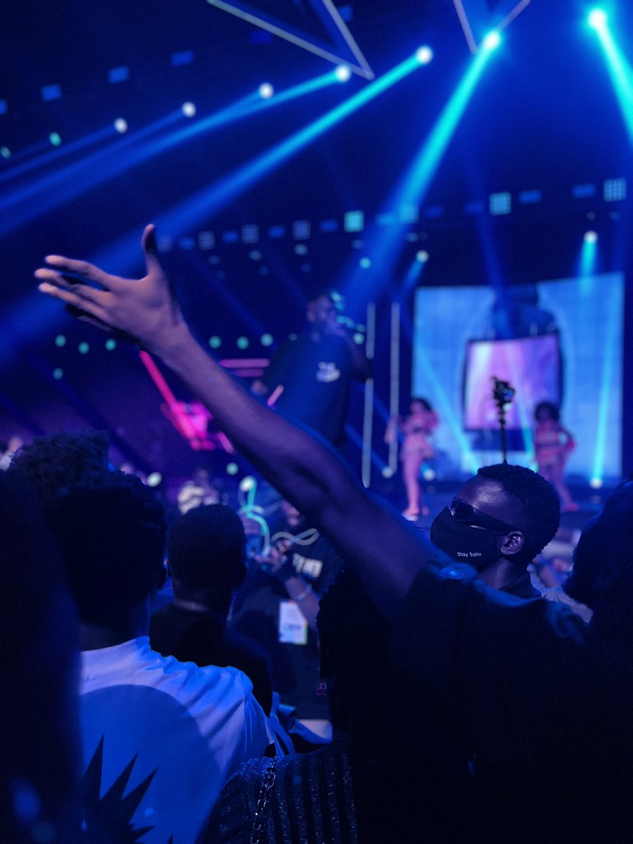 FrontSpace Throb tweet media