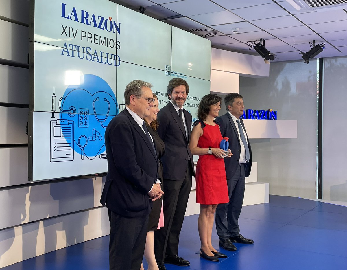 Enhorabuena un año más a <a href="/larazon_es/">La Razón</a> por estos XIV Premios #ATuSaludLR que reconocen las mejores iniciativas en #salud. Enhorabuena a la <a href="/sehh_es/">@sehh_es</a> y a todas las personas y entidades premiadas.