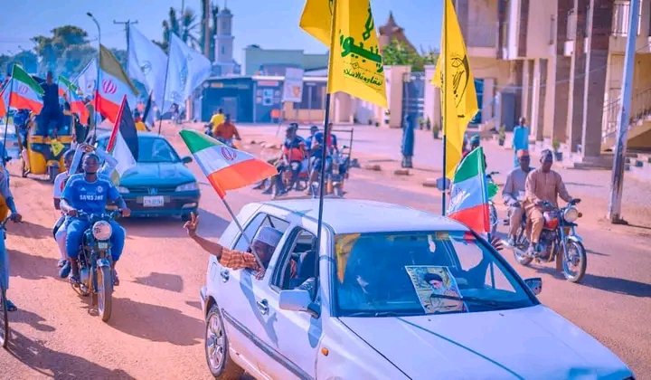 JawadAbubakar7's tweet photo. 🇮🇷🇳🇬 Celebration erupt in Nigeria over Iran's victory against US and Zionist entity. ♥️ https://t.co/dnrR4a1HIQ