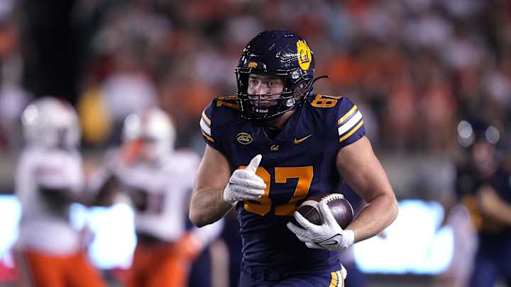 ● TE Spotlight ●

Jack Endries

California ➡️ Texas

• Endries is in the conversation for the Top TE in #CFB in 2025 and he's going to be a big time target for Arch Manning. In his career he's caught 91 passes for 1,030 yards 4 Touchdowns averaging 11.3 ypc 🔥
