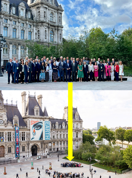 mtwit75's tweet photo. La photo devant la "forêt urbaine" ... et la minuscule réalité. https://t.co/6lZIcUZ8MN