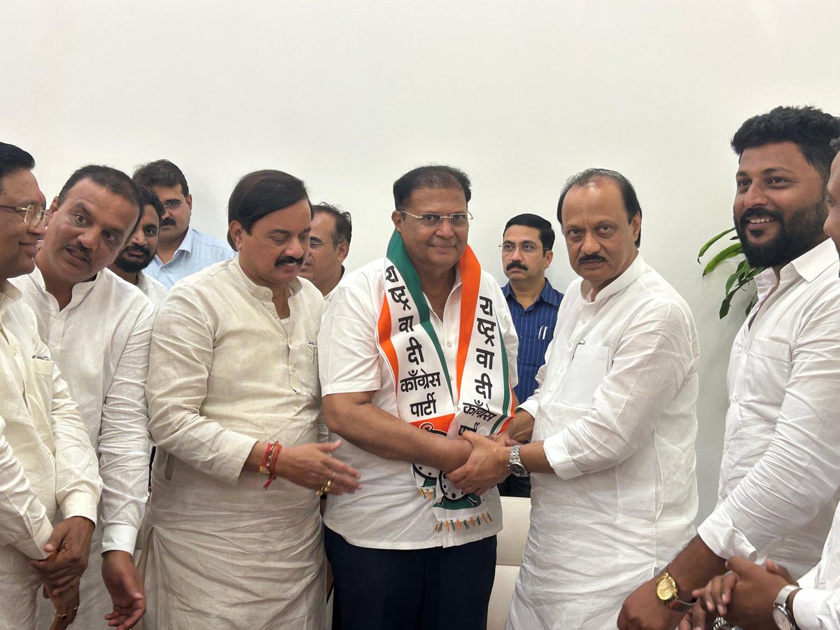 SunilTatkare's tweet photo. आज राहुरी, जि. अहिल्यानगर येथील डॉ. बाबुराव बापूजी सहकारी साखर कारखान्याचे चेअरमन मा. श्री. अरुण तनपुरे व युवा नेते मा. श्री. हर्ष अरुण तनपुरे यांनी राज्याचे उपमुख्यमंत्री तथा राष्ट्रवादी काँग्रेस पार्टीचे राष्ट्रीय अध्यक्ष मा. ना. श्री. अजितदादा पवार यांच्या प्रमुख उपस्थितीत राष्ट्रवादी काँग्रेस पार्टीमध्ये प्रवेश केला.

यावेळी मा.अजितदादांनी या नवीन सहकाऱ्यांचे पक्षात स्वागत करत पुढील वाटचालीस शुभेच्छा दिल्या. याप्रसंगी मा.आ.श्री. काशिनाथ दाते तसेच अहिल्यानगर जिल्ह्यातील प्रमुख पदाधिकारी, कार्यकर्ते यांची उपस्थिती होती.
