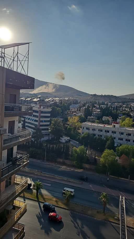 BREAKING : Israeli airstrike on the Mazzeh area of ​​Damascus.