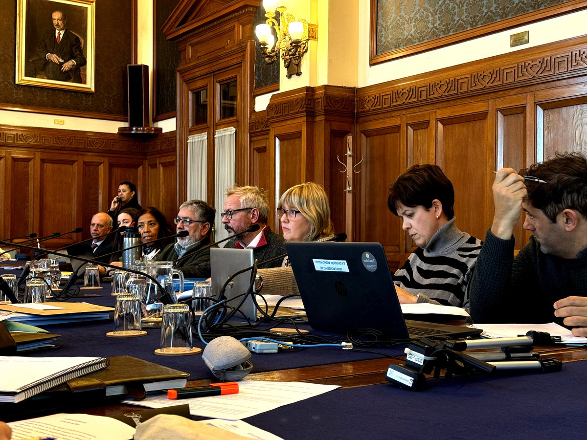 Presentamos la Estrategia Nacional de Salud Mental 2025–2030 y su implementación en la comisión bicameral de salud del Parlamento. Apostamos a una salud mental de calidad, con enfoque comunitario y de derechos.

Más informacón en la nota web👉 gub.uy/ministerio-sal…