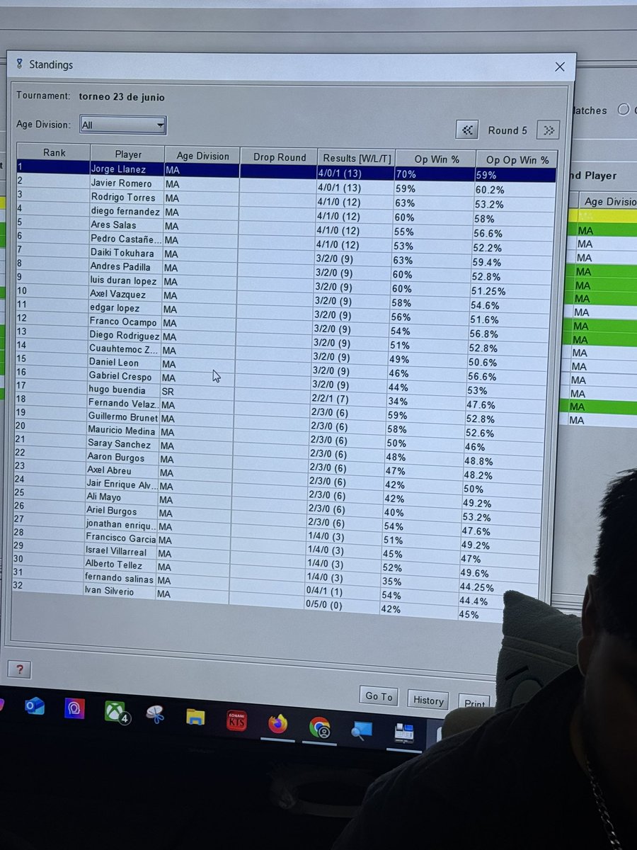 Llevo 2 meses jugando pokemon tgc y en estas 2 semanas llevo 4 torneos siendo la burbuja sin premio 🥺 
Como empiezo a odiar el formato suizo