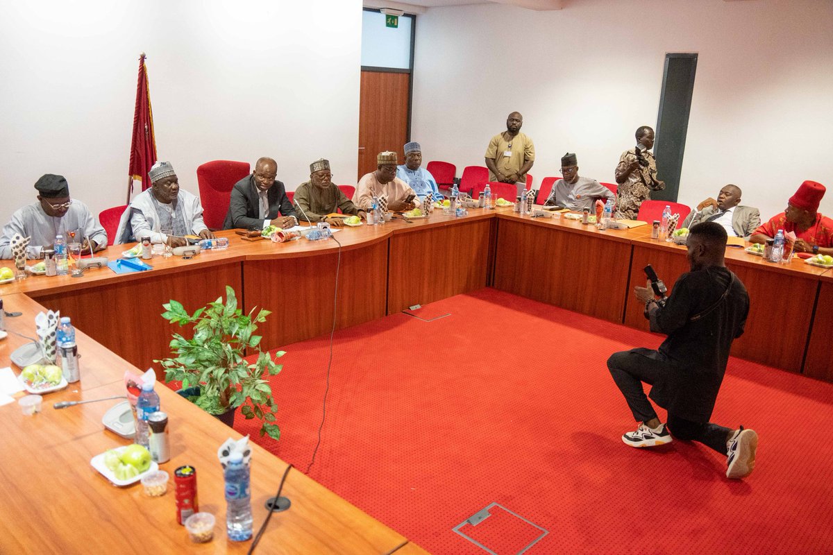 SundayKarimi's tweet image. I joined my distinguished colleagues in the screening of nominees for the Board of the Nigeria Deposit Insurance Corporation (NDIC) as presented by President Bola Ahmed Tinubu.
It’s always a privilege to be part of efforts that ensure transparency, competence, and good…
