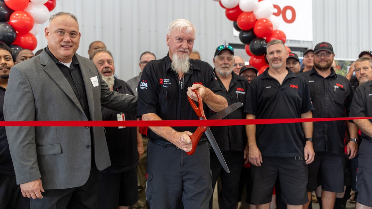 We’re excited to announce the opening of our new service center in Kernersville, North Carolina! With over 330 doors, this facility is the largest in our network by door count and will manage over a billion pounds of freight per year.