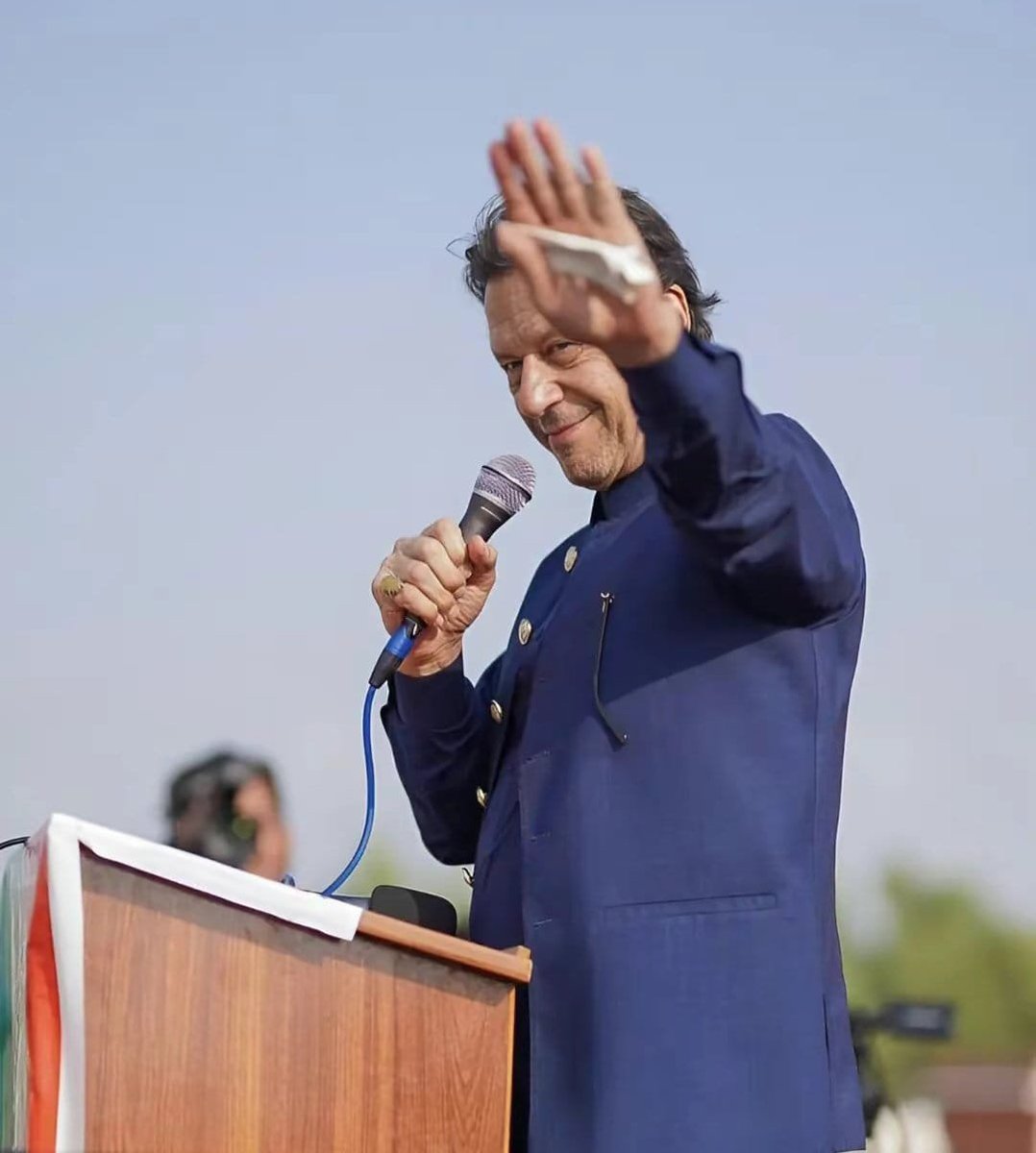 #MinusKhanAbsolutelyNot 

      <a href="/TeamiPians/">Team Insafians 𝗣𝗼𝘄𝗲𝗿</a>
       The leader who believes in peace,
Practice Peace,   such a great person can't be secluded or removed.
  The Prime minister of Pakistan..
In Shaa Allah