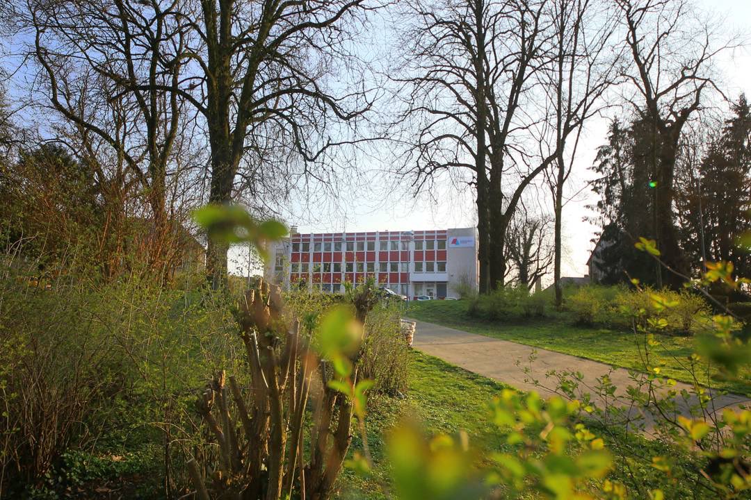 boris_ravignon's tweet image. #ConseilCommunautaire

Bonne nouvelle : les #finances de @08metropole sont saines et notre agglomération peut tenir la promesse de sa création : #développer notre territoire !

💶Grâce à une gestion rigoureuse de ses dépenses de fonctionnement, l'agglo a pu investir 37 millions