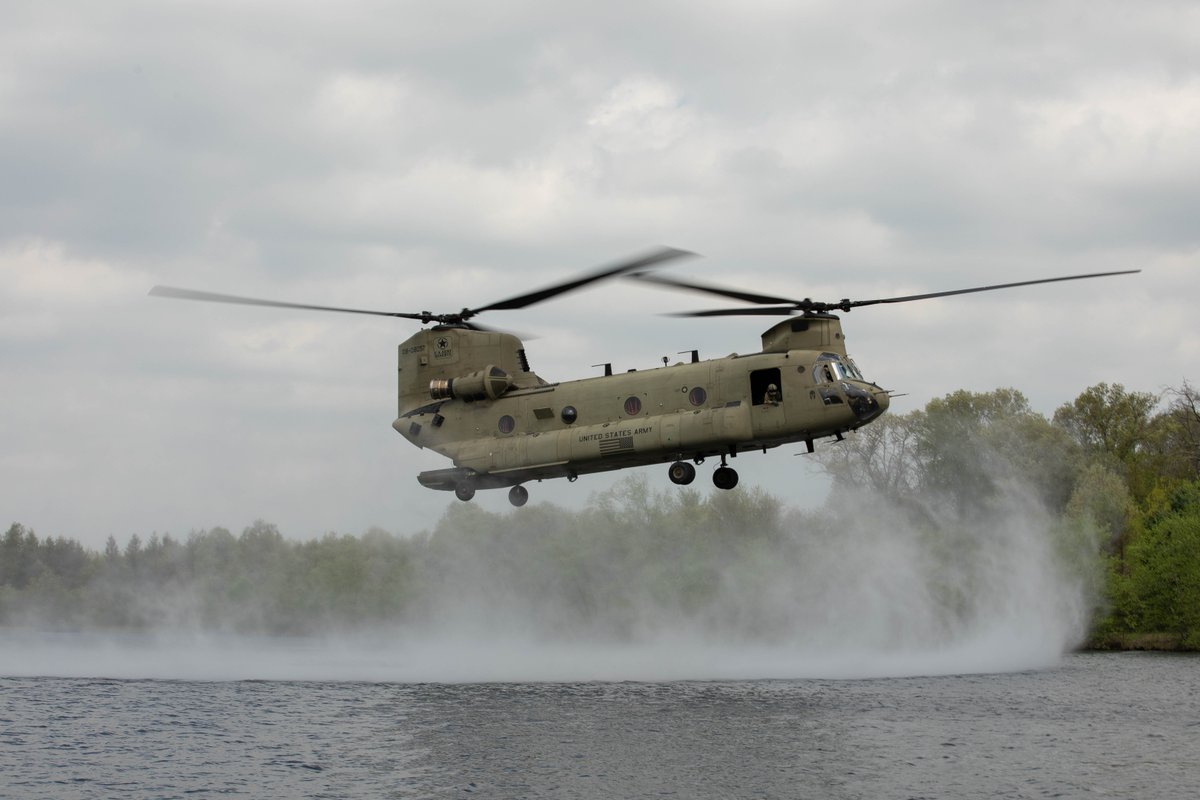 USArmyReserve's tweet photo. Army Reserve Best Squad competitors participate in the helocast event at Fort McCoy, Wisconsin, on May 15, 2025.

📸 : Spc. Maryam Abdi-Razag https://t.co/wkZyMSXNnr