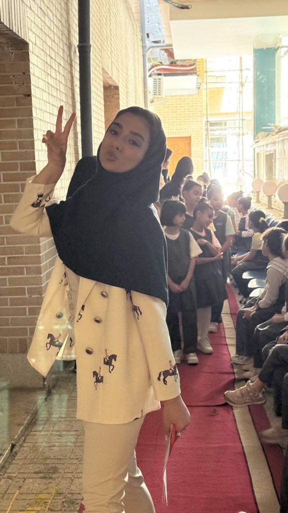 خرداد بود، وقتی هنوز سلامت روانمو از دست نداده بودم🧚🏽‍♂️