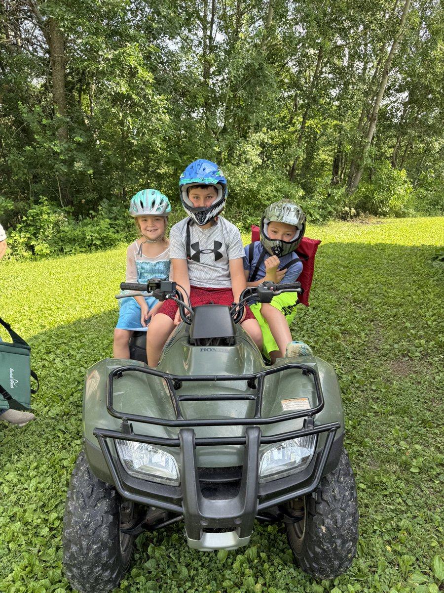 ProfeBeckstrom's tweet image. Summer 2025 - Day 14: Who gets with me first?!