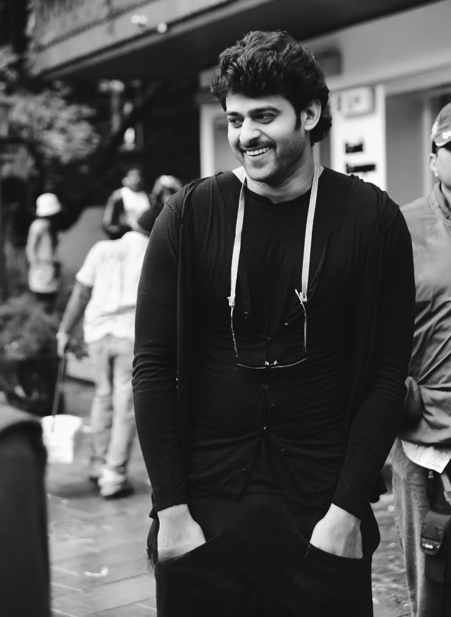 Happy birthday shalu luuuuuuuuu
Wishing you a many many more many happy returns of the day 
May God bless you with all the success and happiness 😊 
Continue to make anuty proudddd 👸🏻
<a href="/ShaluReddy25/">𝐒𝐡𝐚𝐥𝐮♡</a>