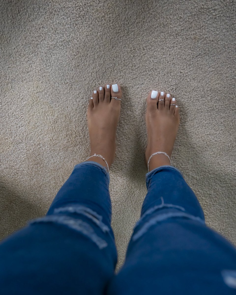 If you’re reading this…it’s already too late. My toes are in your head now. 😏