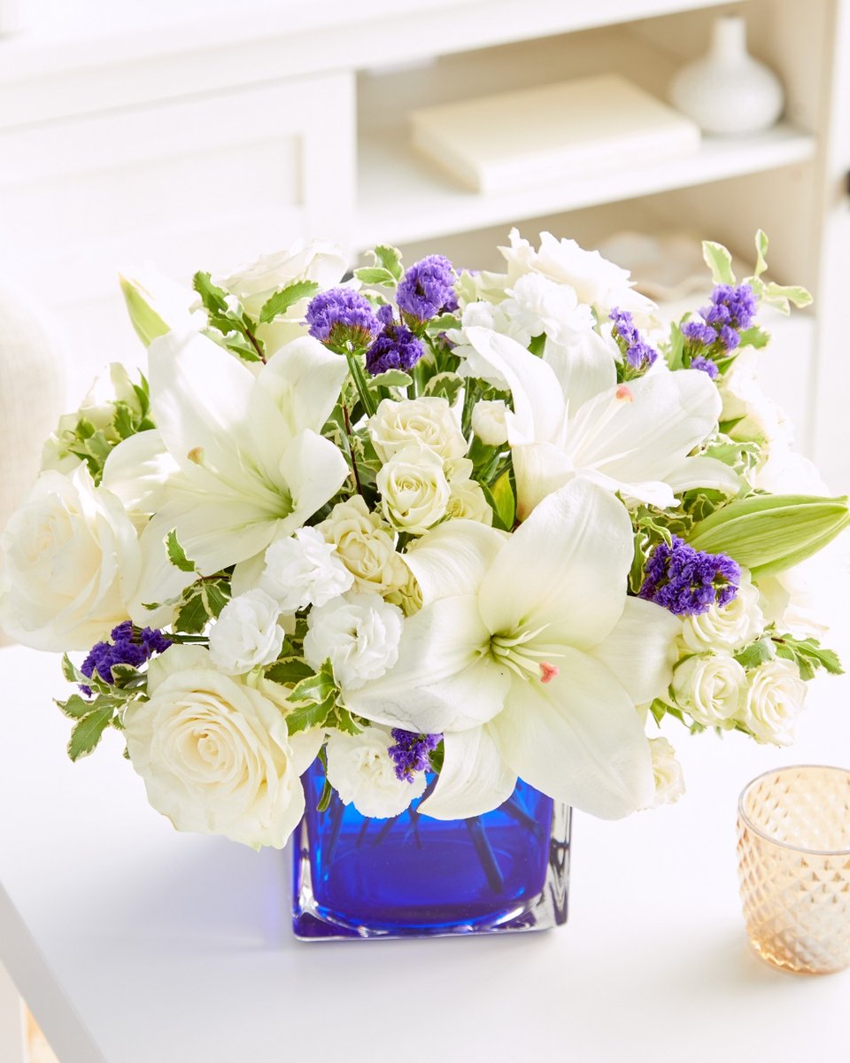 June blooms are nature’s way of adding a little joy to your day. 🌸💕
Find a bouquet that matches your mood.

#JoyfulJune #EverydayFlowers #FromYouFlowers