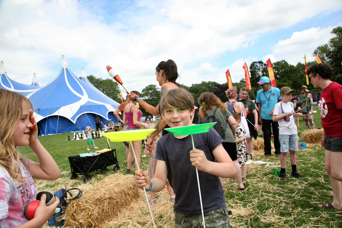 This brilliant outdoor family festival is returning to Hull this weekend 🤩🎪

The Big Malarkey Festival takes over East Park on Sat 28 &amp; Sun 29 June with books, crafts, shows, music &amp; more for all ages.

🎟️ Info &amp; tickets: hullwhatson.com/events/the-big…

#Hull #HullEvents #EastPark