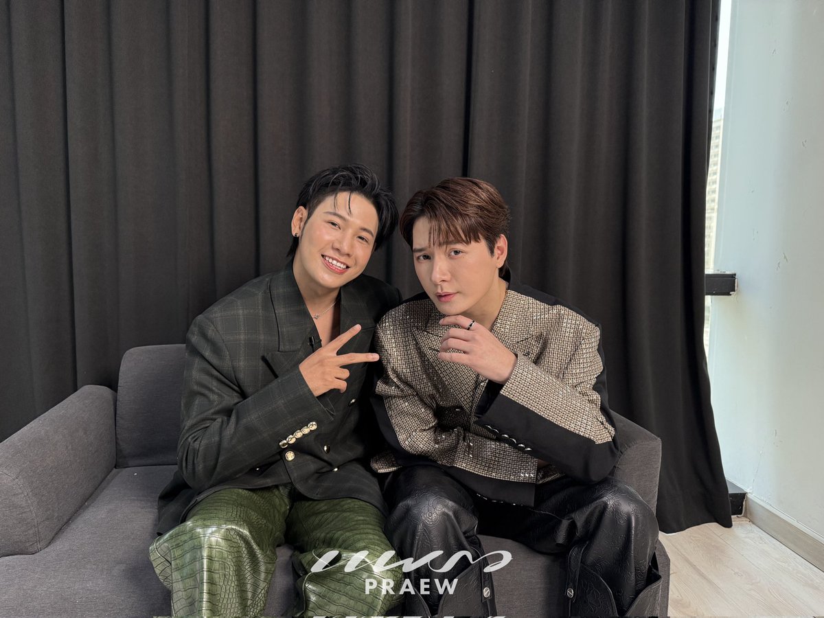 เสิร์ฟยามดึกค่ะ 😍  #PraewAndYouxKristSingto อัพเดตสเตตัส "คริส &amp; สิงโต" เปลี่ยนแปลงบ่อย หรือ ยังเหมือนเดิม ✨

🔗 Praew And You Ep. 44 
youtu.be/7LH_rfbjVS0?si… 

#kristsingto #คริสสิงโต  #PraewAndYou #Praewmag