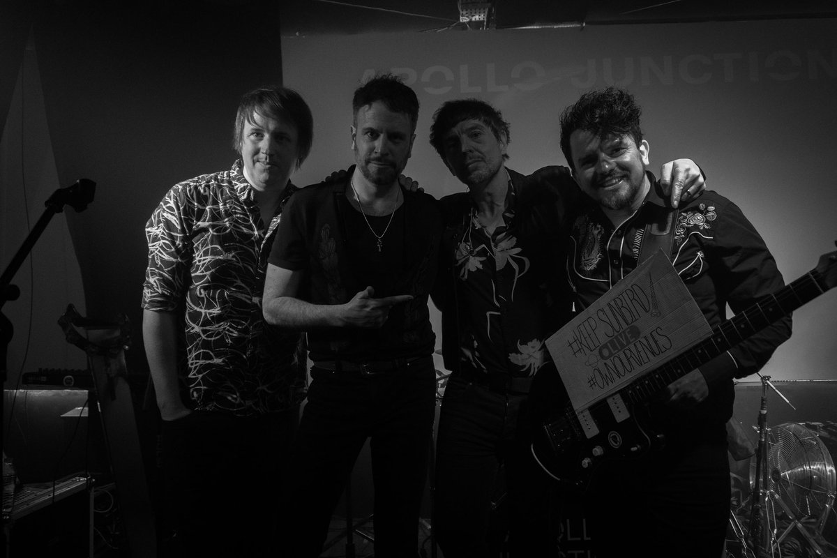 ApolloJunction's tweet photo. Darwen you didn’t think we’d forget about you did you? We had a brilliant time playing your town for the first time! 💙

Pre-Order our new album What In The World and we might see you back there sometime soon 👀

📷 - @closrmusic 

#indiemusic #darwengigs #newalbum #apollojunction