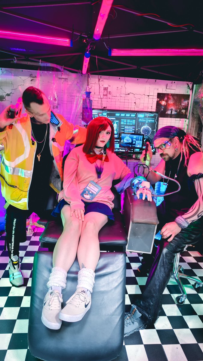 Are y'all hyped for the new season of Dandadan?
#MomoAyase #Cosplay #Dokomi2025 #AnimeCosplay #Dandadan