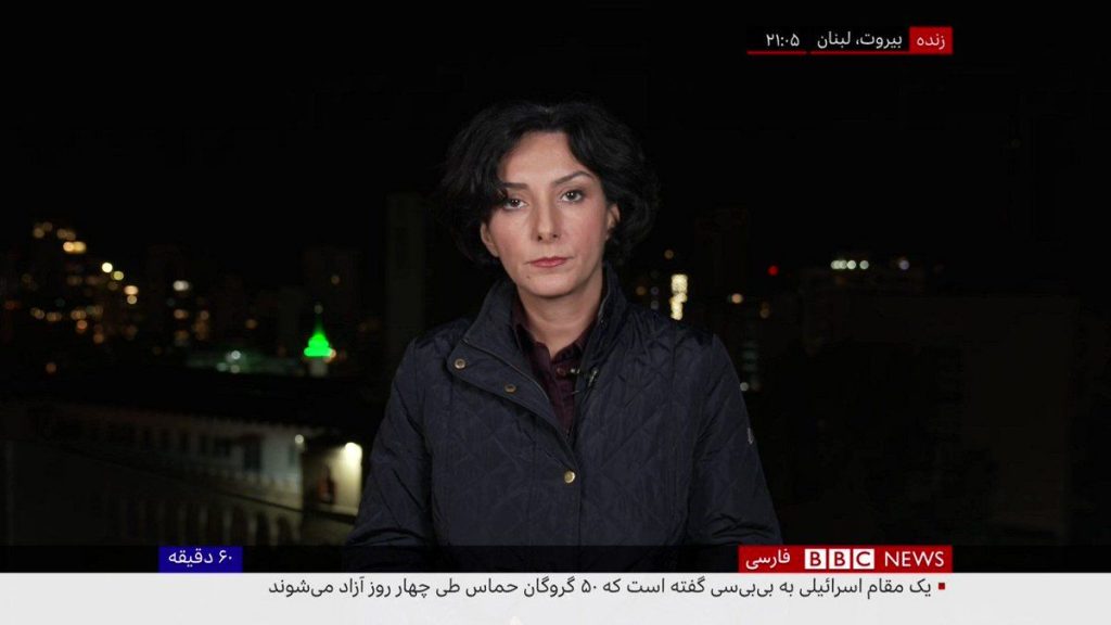 این روزها محبوبیت نفیسه کوهنورد پیش دوستان انقلابی به حدی زیاد شده که اگر ایران بود، هم صلاحیتش تایید می‌شد و هم رای میاورد که بره مجلس.
من خودم هم بهش رای می‌دادم البته!