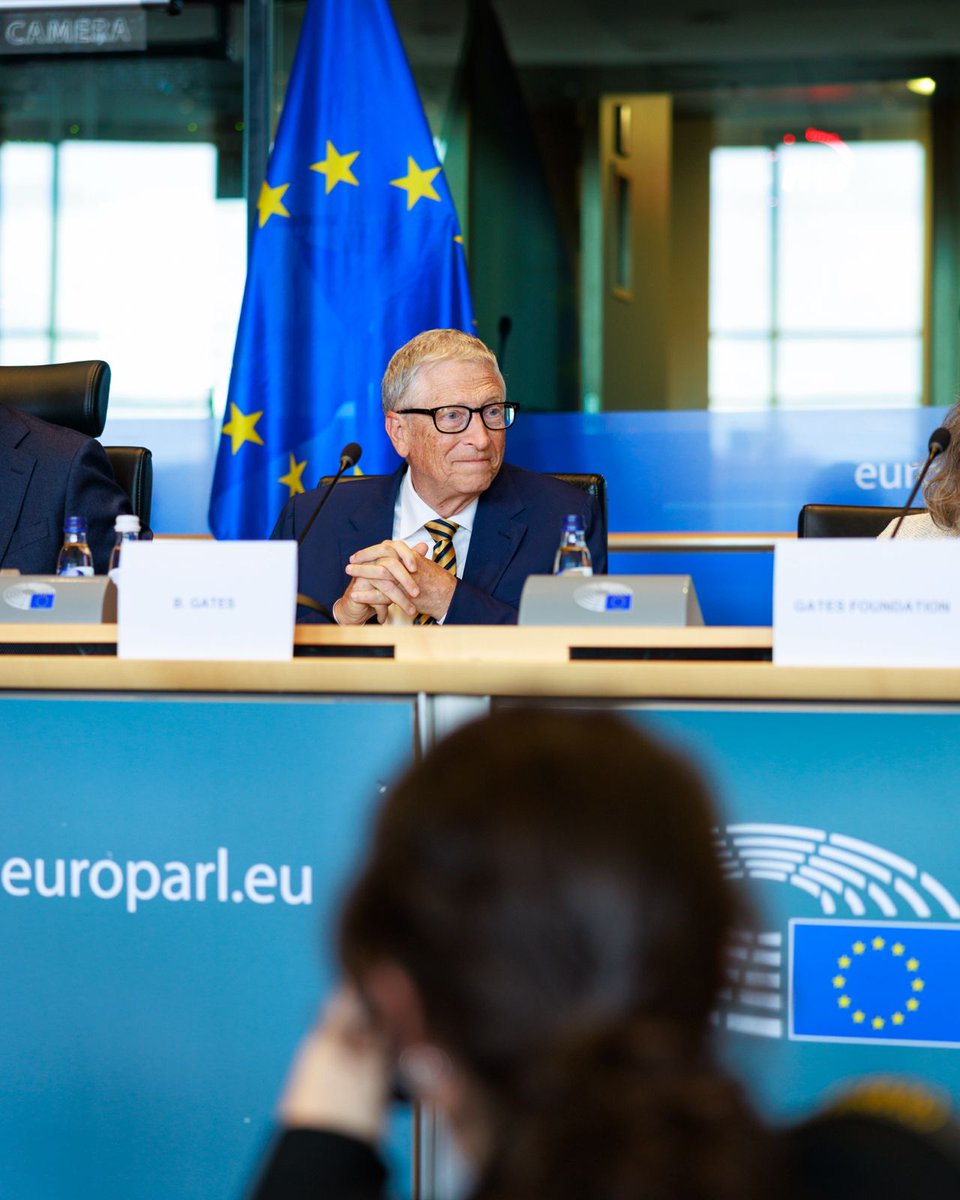 EPPGroup's tweet image. Today, MEPs from @EP_Development, @EP_Industry and @EP_Environment met with Bill Gates to discuss how development aid and innovation can help improve health and living standards in the Global South. 
 
#DevelopmentAid