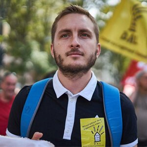 🚨🔴 Bon, loin des pleurnicheries des droitards, parlons un peu de François Piquemal.

Deputé LFI qui mérite à être connu davantage ⬇️ 

1️⃣ Pendant des années, il s’est battu à Toulouse pour qu’aucune personne ne dorme dehors. 

2️⃣ Longtemps porte-parole du Droit Au Logement