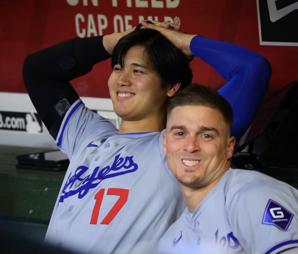 The only 2 players in Dodgers history to hit 10 home runs and pitch at least 2 games in the same season:

Shohei Ohtani and Kiké Hernández 🤝

H/T <a href="/SlangsOnSports/">Sarah Langs</a>
