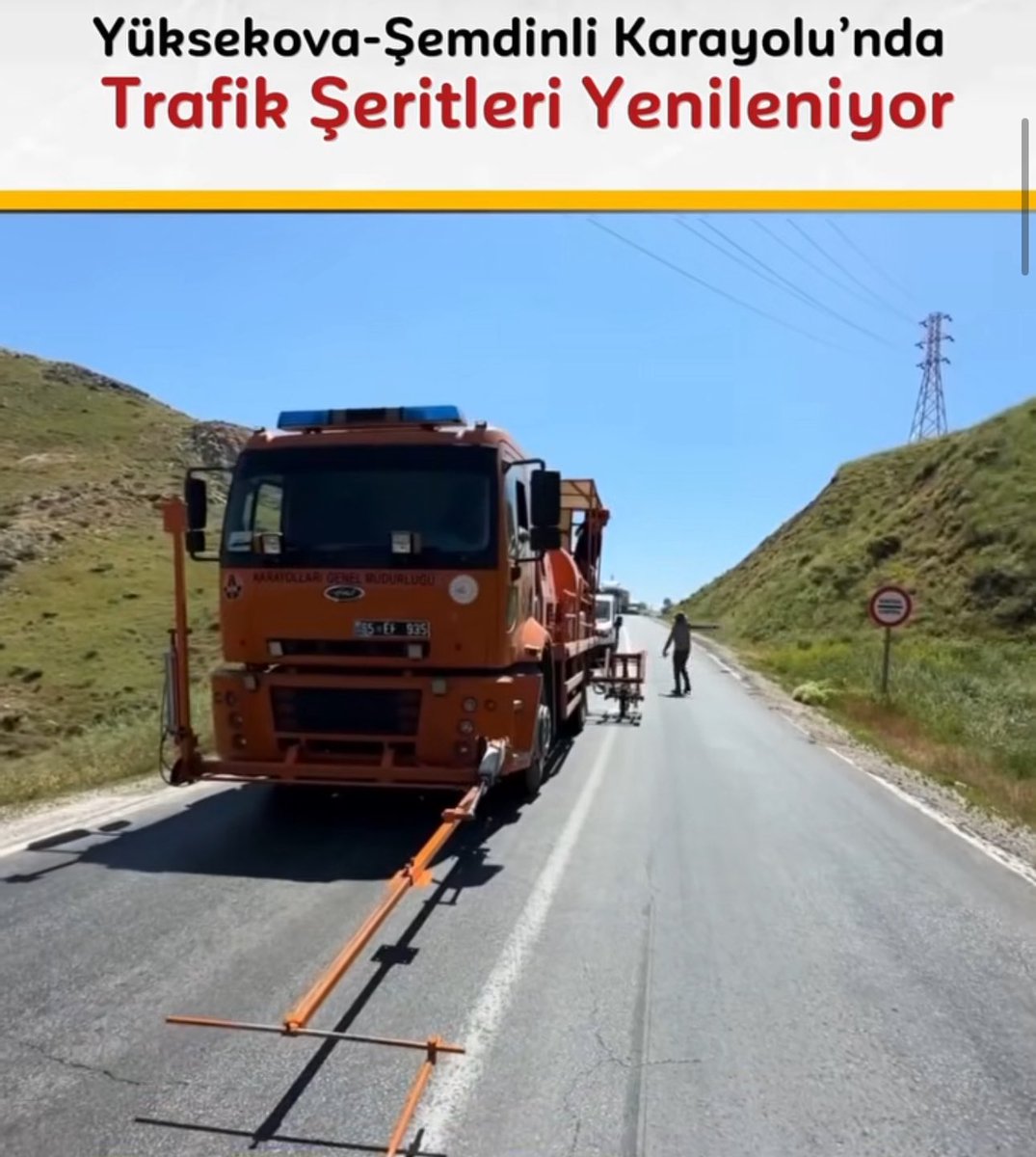 Önce yol yapılır sonra trafik şeritleri çekilir!.. 

Yüksekova-Şemdinli kara yolu özellikle ağır vasıtaların çok kullandığı, dar, virajlı, yüksek geçitli bir yoldur. Yer yer çökmüş ve uzun süredir onarılmamıştır. Özellikle kış aylarında vatandaşların korkulu rüyasıdır. 

1978