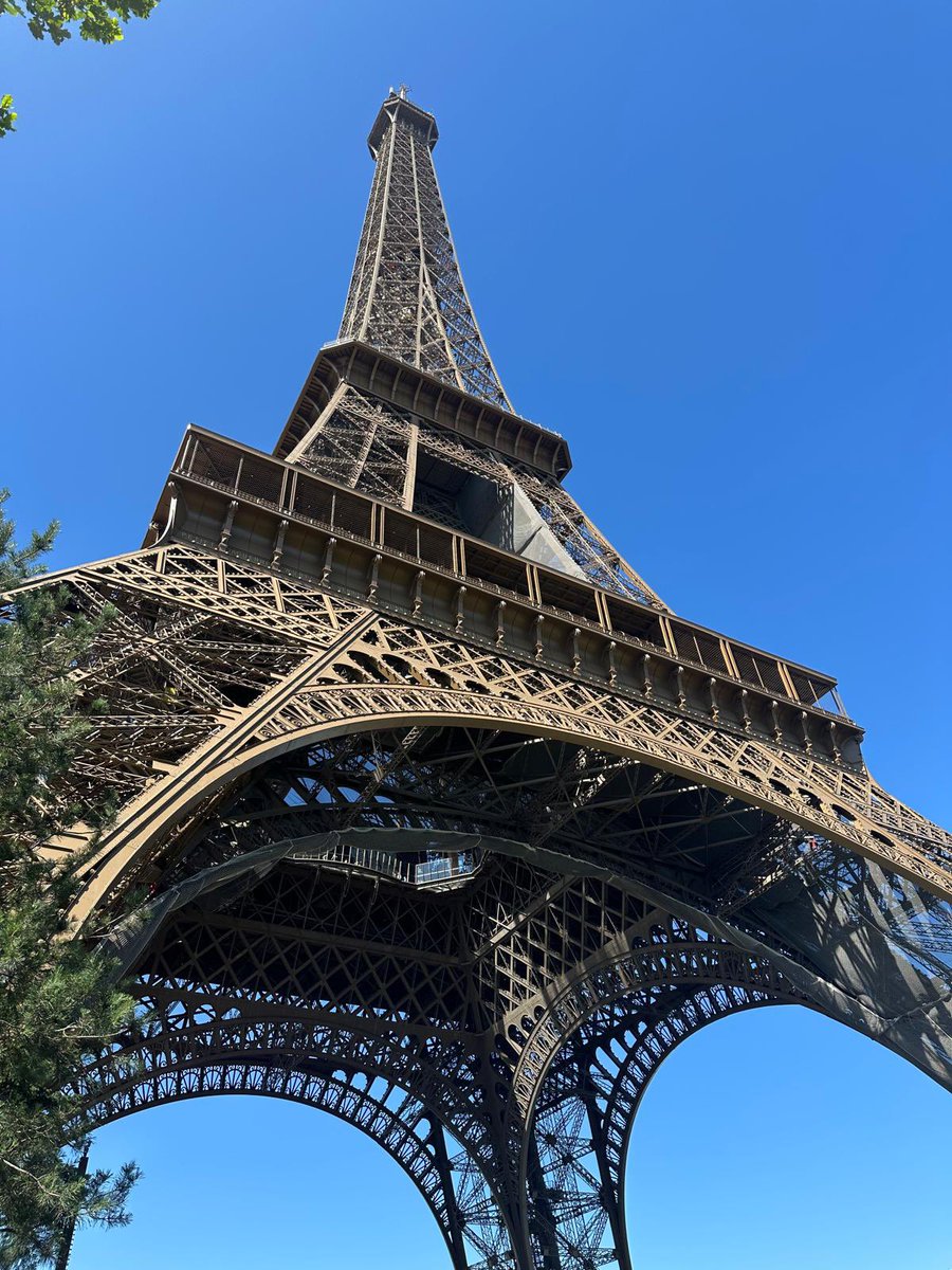 HA_FrenchDept's tweet photo. #FrenchDepartmentOnTour #ParisTrip2025
Day 2 โ We visited the Eiffel Tower todayโฆ out of this world! Truly amazing!
#FunInLanguages #ProudTeachers #MakingMemorableMemories @HabsAdamsGS ๐๐๐ซ๐ท https://t.co/IWChu9m2gd