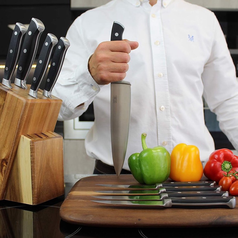 TaylorEyeW's tweet image. The Premier 9 Piece Kitchen Knife Wooden Block Set. This multifaceted product, is a must for any keen chef.

Link in the bio 

#premier #kitchentools #kitchenaccessories #letscook #breadknife #taylorseyewitness #kitchenknives #knives #knivesofinsta #knifeset #knifeblock