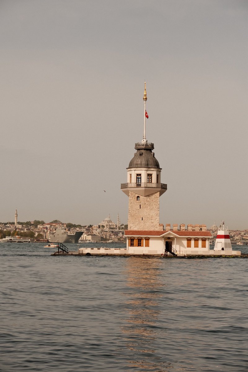 biraz vapur, biraz Üsküdar sahil bana şimdi nasıl iyi gelirdi.. 🥹💛