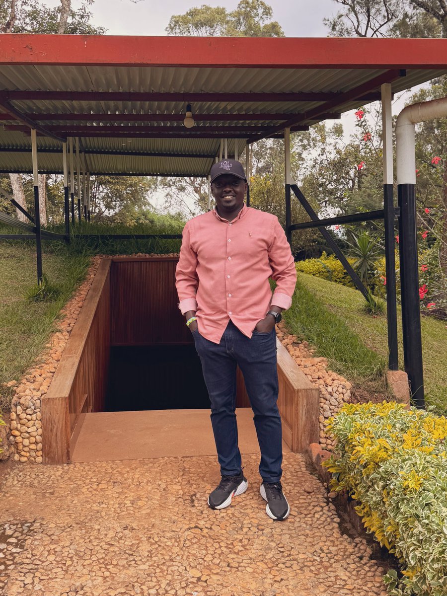 AthanTashobya's tweet photo. #APRkuIvuko
#UmurageWIntsinzi https://t.co/mW5RpuFr95